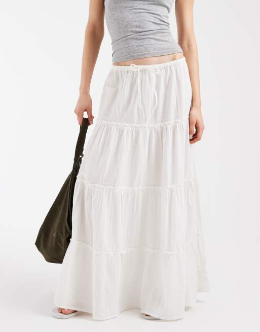 Pieces crinkle cotton tiered boho maxi skirt in white, 2 of 5