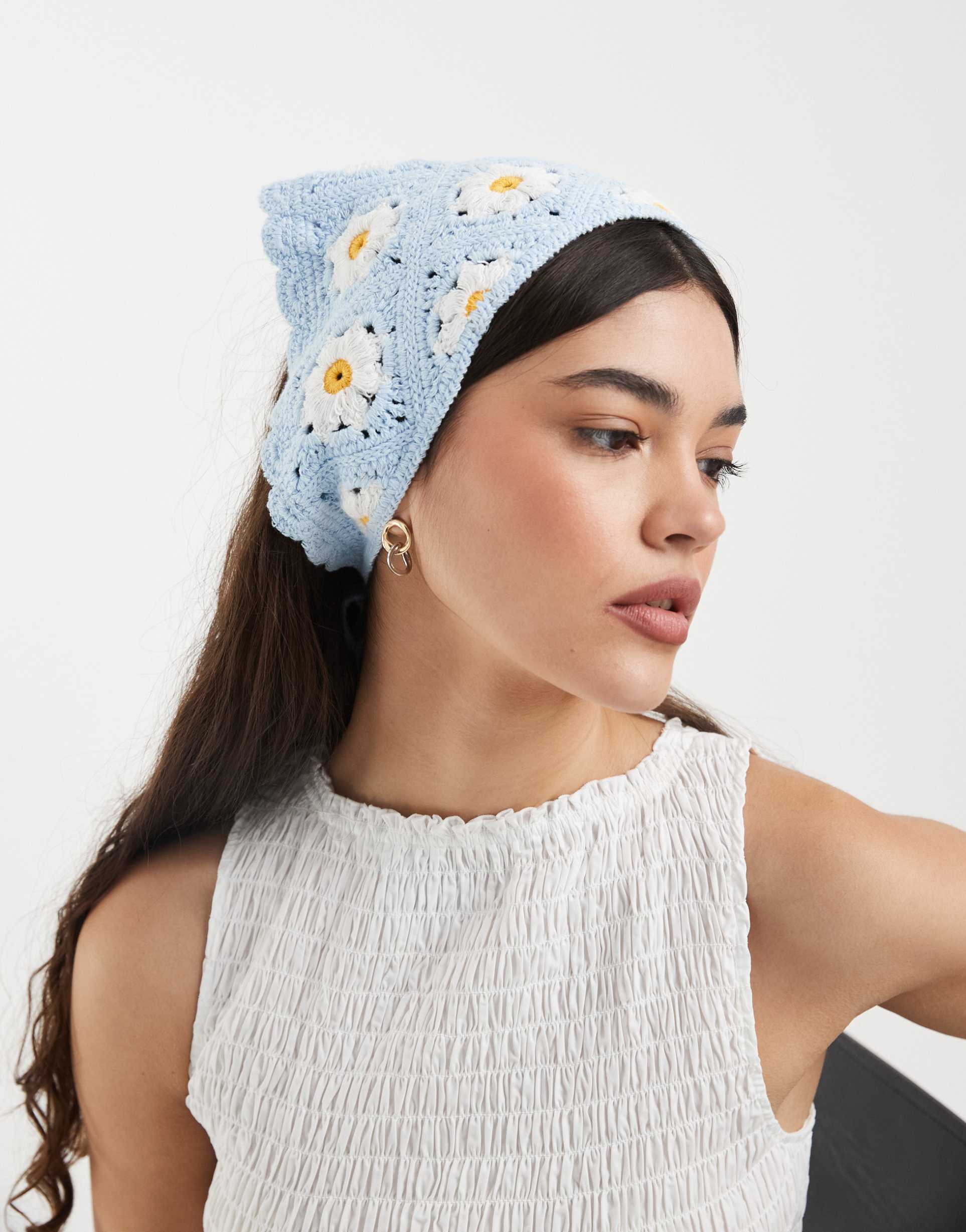 pieces crochet daisy floral headband in blue