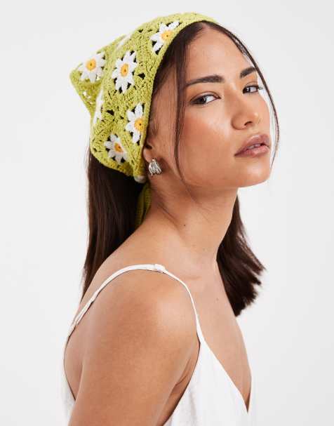 Pieces crochet daisy floral headband in light green - view 1