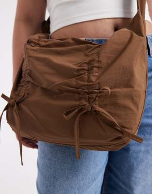 Pieces Cross Body Bag With Bow Details In Brown
