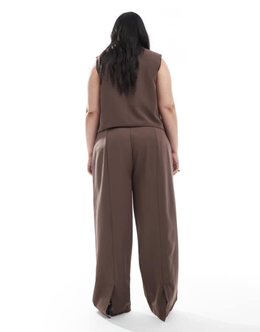 Pieces Curve – Chokladbruna, figursydda byxor med knappdetalj, del av set, 2 av 5