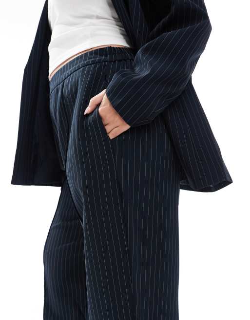 Pieces Curve – Elegante Hose in Marineblau mit Nadelstreifen, Kombiteil, 4 von 5