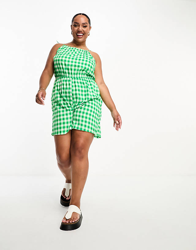 Pieces Plus - Pieces Curve exclusive tie sleeve playsuit in green gingham
