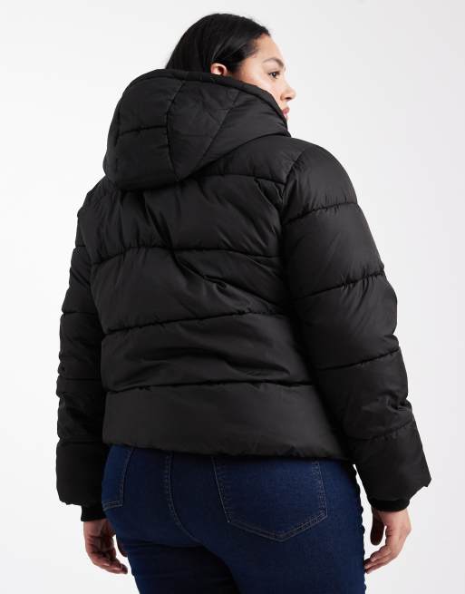 Pieces Curve - Gewatteerde jas met capuchon in zwart, 4 van 4