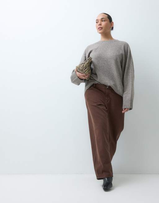 Pieces Curve Grace barrel leg jeans in chocolate brown, 2 of 5