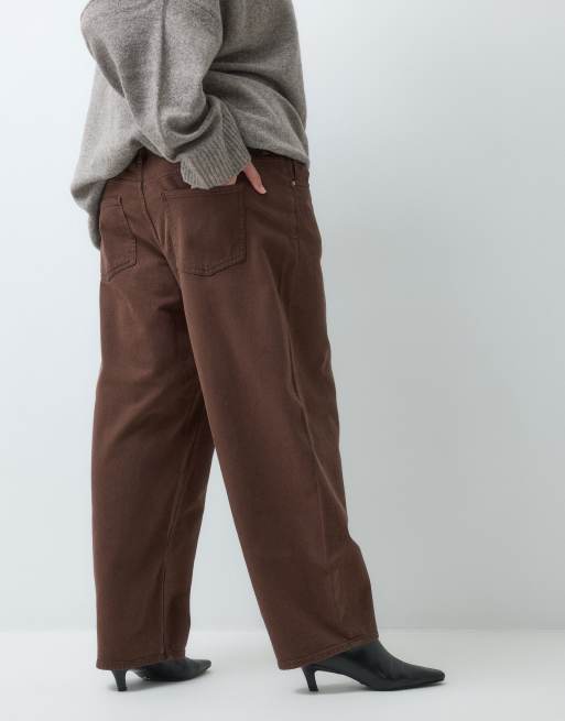 Pieces Curve Grace barrel leg jeans in chocolate brown, 5 of 5