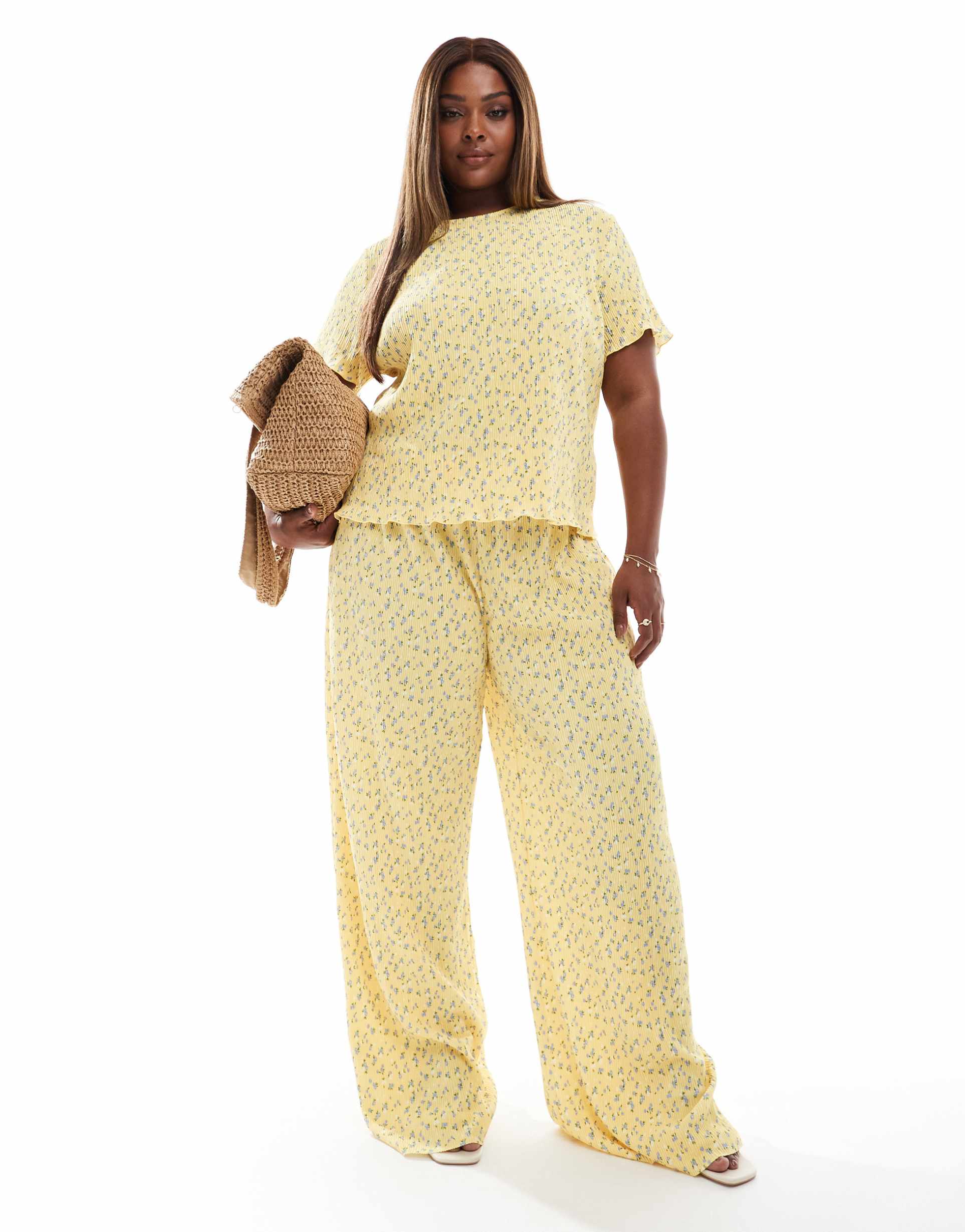 pieces curve mini plisse wide leg pants in ditsy yellow flower print - part of a set