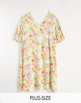 Pieces Plus Pieces Curve mini smock dress with puff sleeves in cream floral-Multi