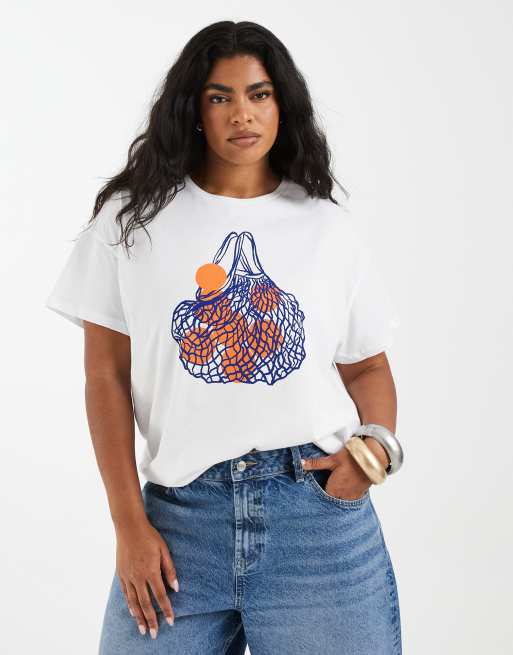 Pieces Curve oversized shopping bag graphic t-shirt in white, 3 of 4