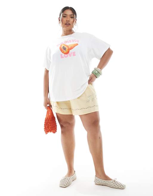 Pieces Curve oversized t-shirt with papaya love graphic in white, 4 of 4