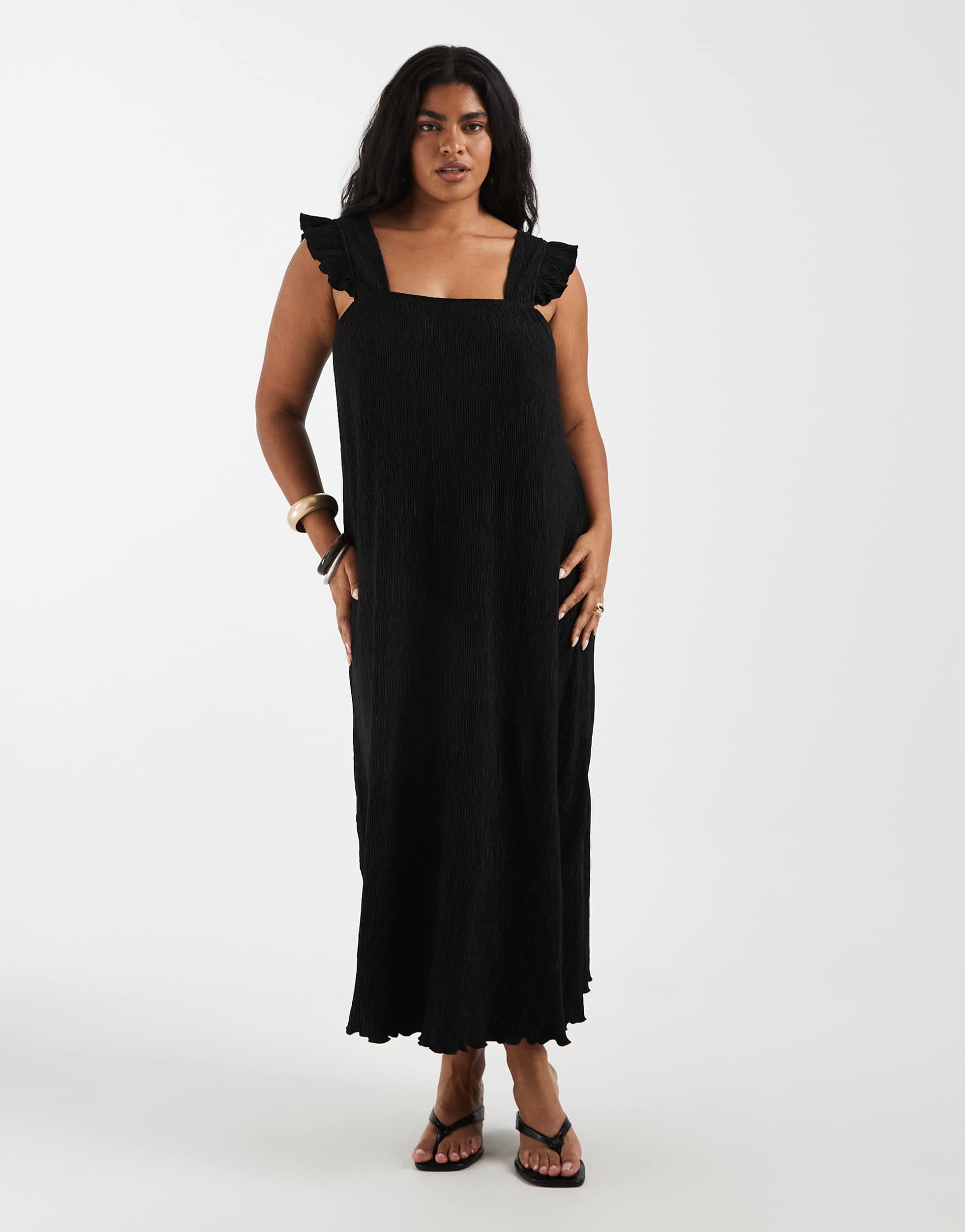 pieces curve plisse maxi dress with frill sleeves in black
