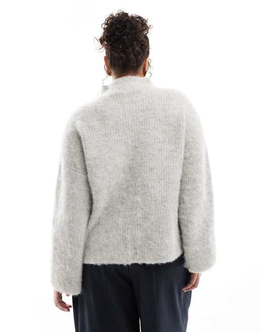 Pieces Curve premium longline fluffy knit sweater with wide cuffs in light gray melange, 4 of 4