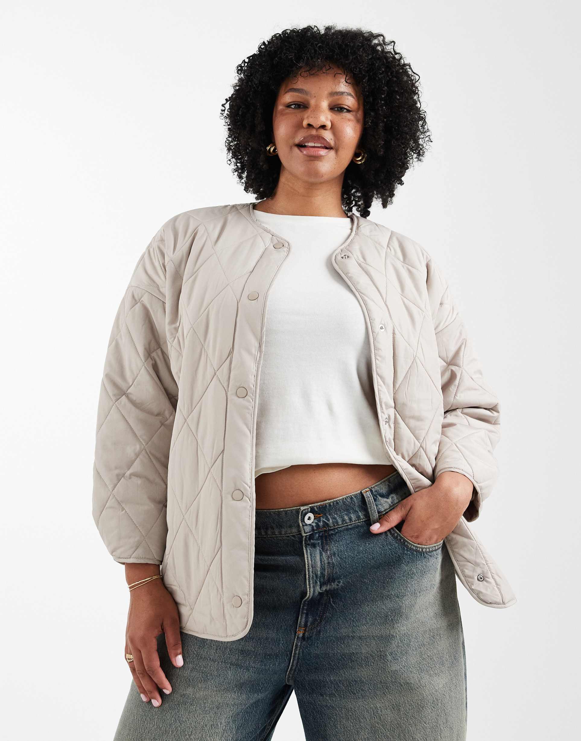 pieces curve quilted lightweight jacket in silver gray