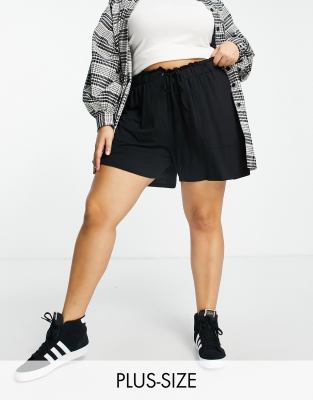 Pieces Curve shorts with paperbag waist in black