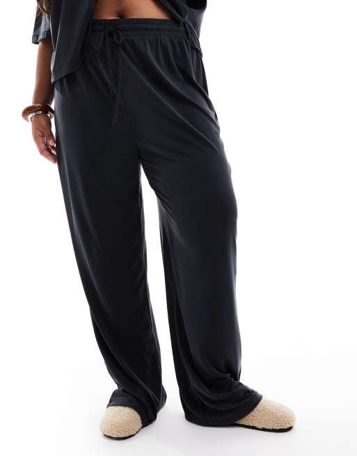 Pieces Curve slinky super soft wide leg pants in black (part of a set), 2 of 5