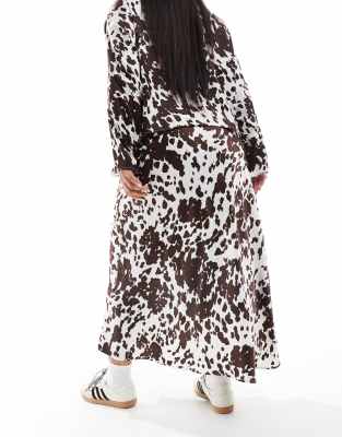 Pieces Plus Pieces Curve Slip Maxi Skirt In Multi