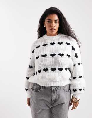 Pieces Curve - Strickpullover in Weiß mit schwarzem Herzmuster