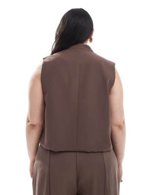 Pieces Plus Pieces Curve Tailored Vest In Brown