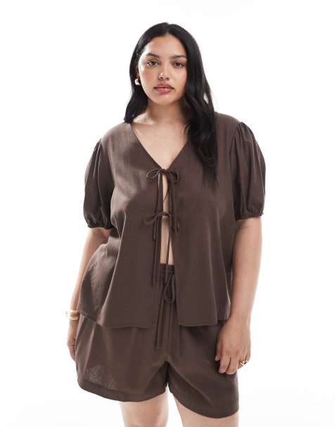 PIECES Curve - Top met korte mouwen en strikdetail in chocoladebruin, deel van co-ord set - view 1