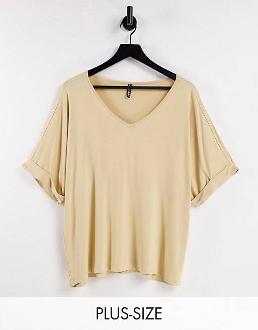 Pieces Curve v neck t-shirt in camel