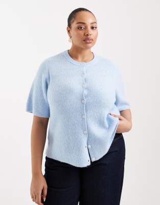 Pieces Curve - Weiche, kurzärmlige Strickjacke in Blau