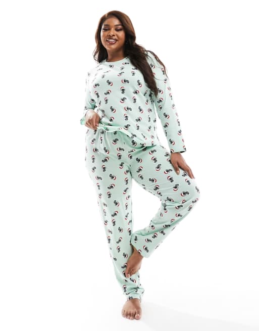 Pieces Curve – Weihnachtliches, langärmliges Pyjamaset in Minzgrün mit Koala-Prints