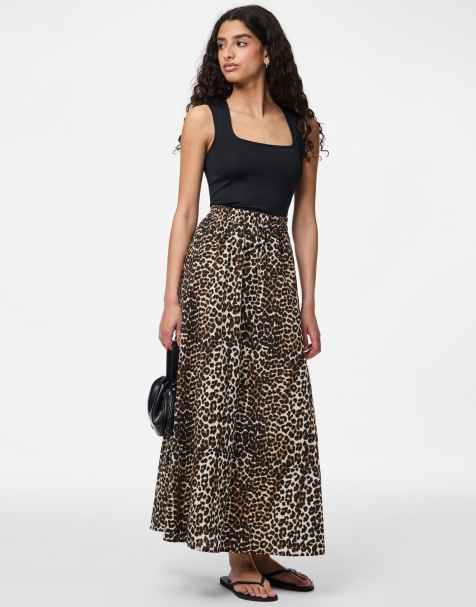 Pieces Maxi skirt in black