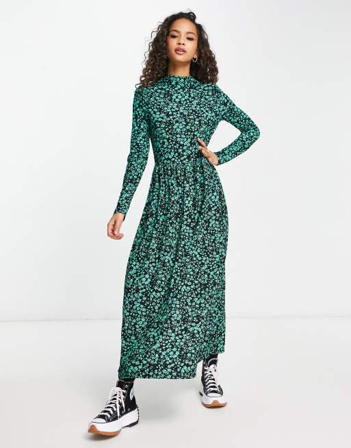 Pieces – Czarna sukienka maxi w kwiatowy wzór