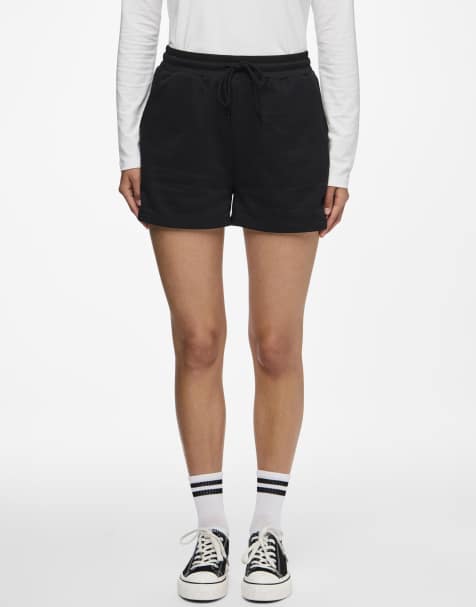 Pieces Sweat shorts in black