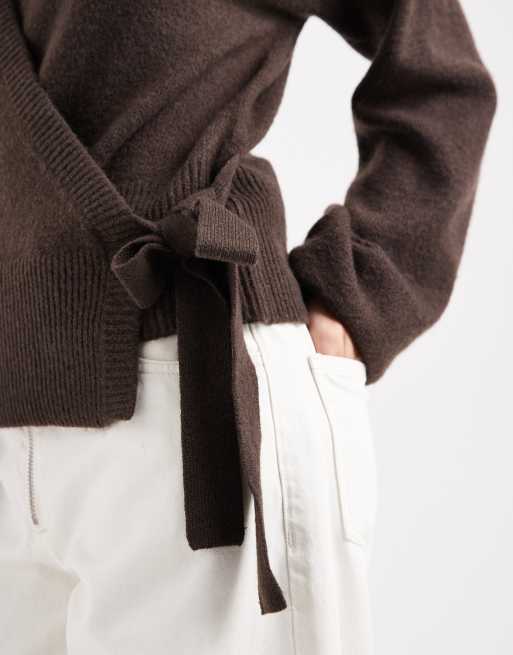 Pieces – Czekoladowobrązowy sweter z dzianiny wiązany z boku , 2 z 4