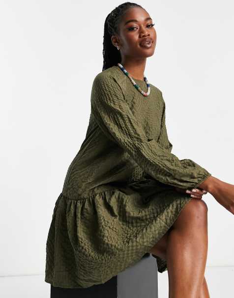 Pieces – Darala – Mini-Hängerkleid mit abfallendem Saum in Khaki - view 1