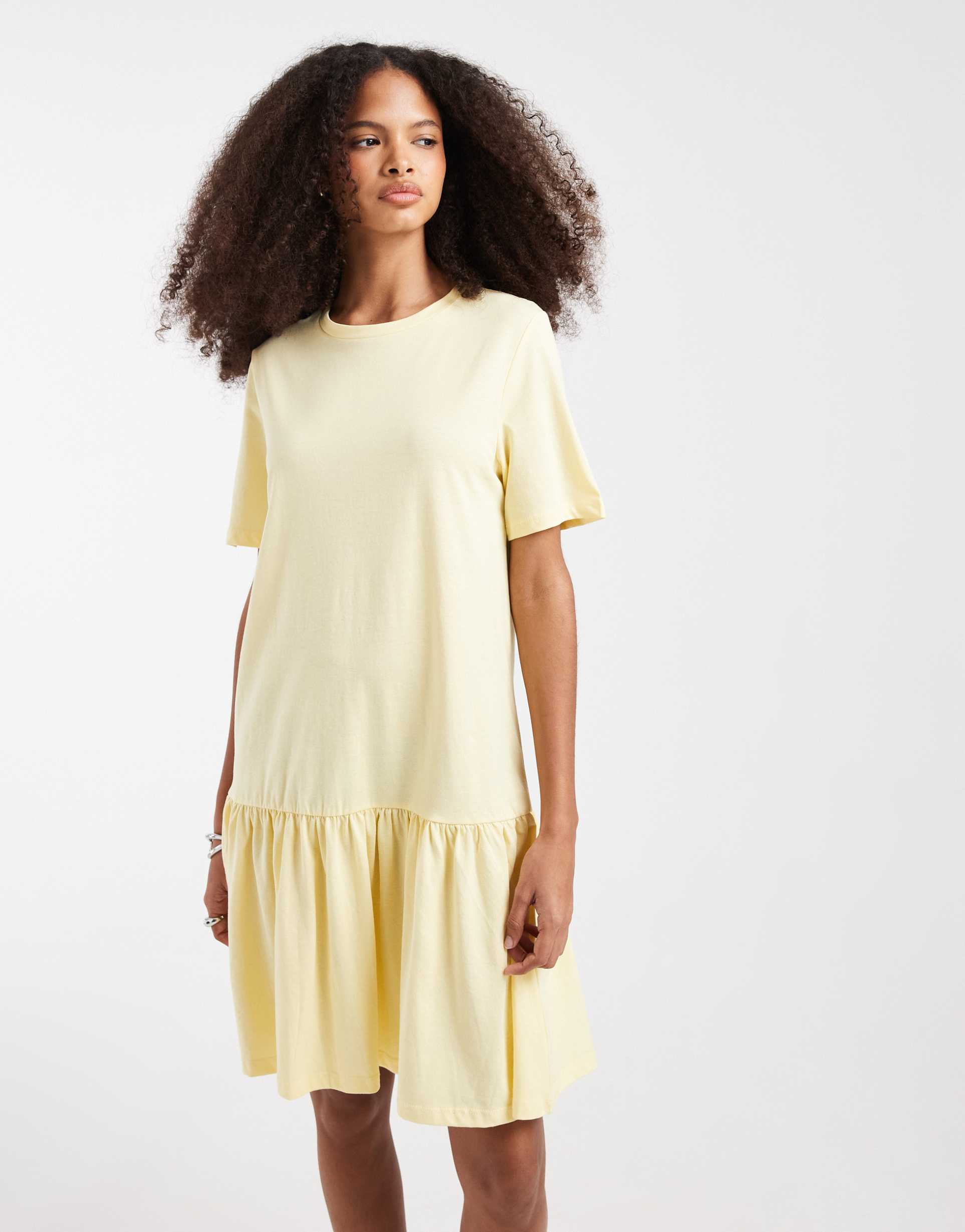 pieces drop waist short sleeve mini dress in pale yellow