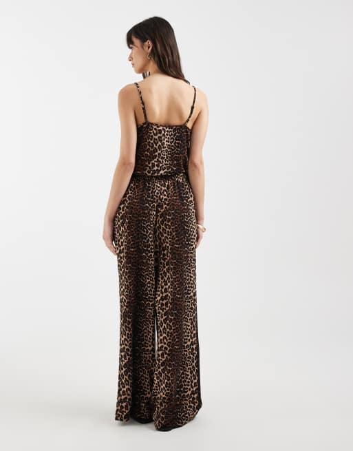 Pieces elasticated waistband wide leg pants in leopard print (part of a set), 4 of 5