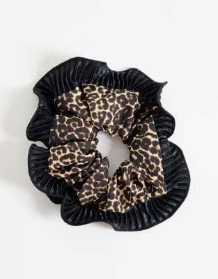 Scrunchie beige leopardato con volant, elastici per capelli con stampa animalier chic, elastici per capelli da donna, elastico per capelli estivo enorme, regalo per fidanzata, regali - Italia