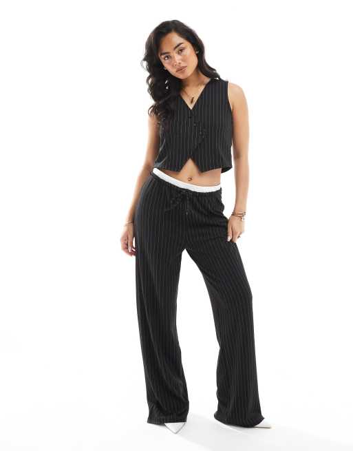 Pieces - Elegante broek met wijde pijpen en dubbele tailleband in zwart met krijtstreep, deel van co-ord set