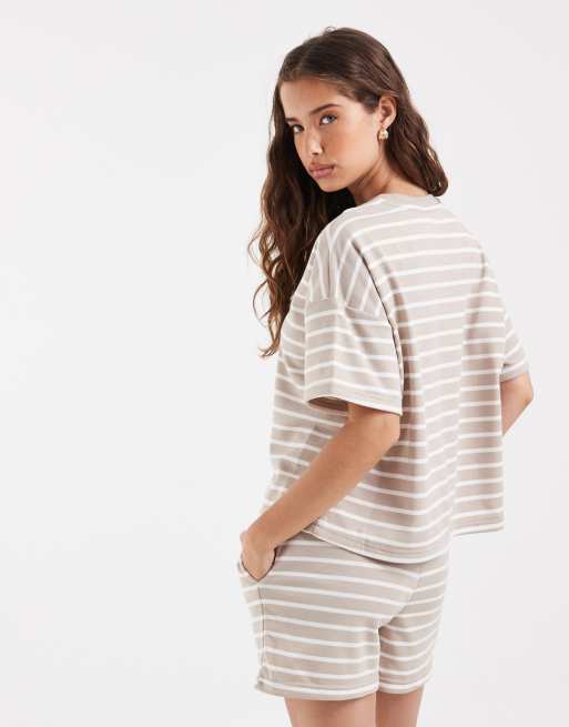 Pieces ensemble t-shirt sweat coupe carrée à rayures beige et blanches, 4 de 4