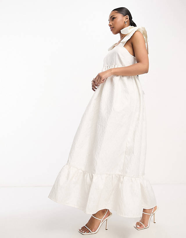 Pieces - exclusive bride to be tiered jacquard maxi dress with oversized bow cami sleeves in white