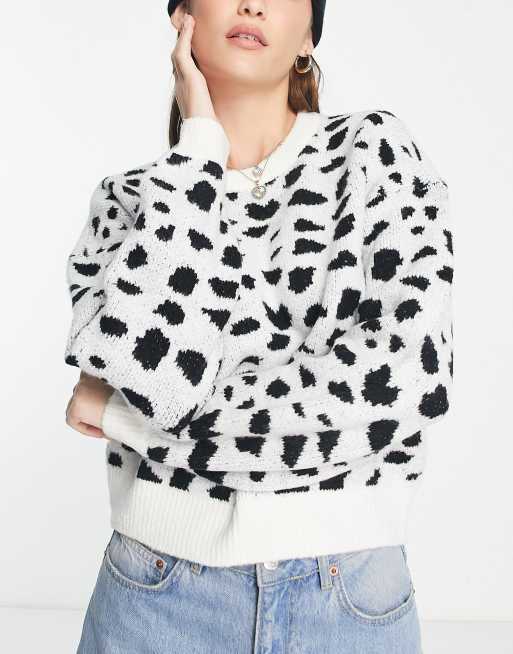 Pieces exclusive crew neck contrast knit in white dalmatian print