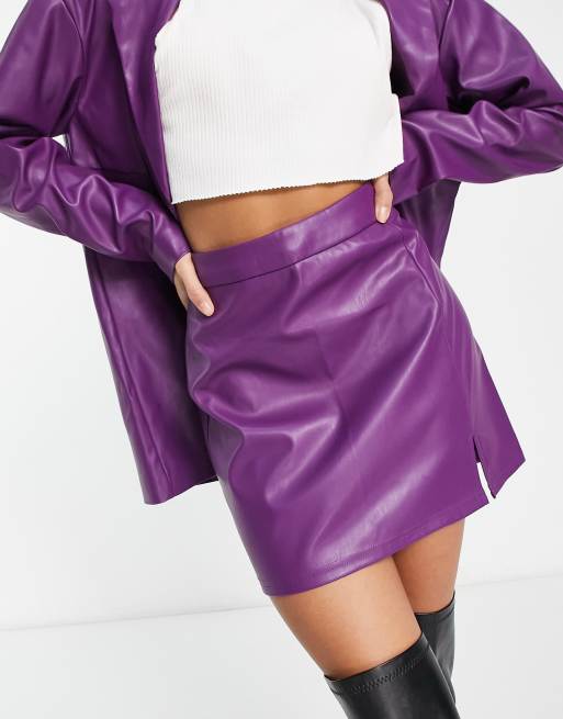 Pieces exclusive high waisted faux leather mini skirt co-ord in purple, 2 of 4