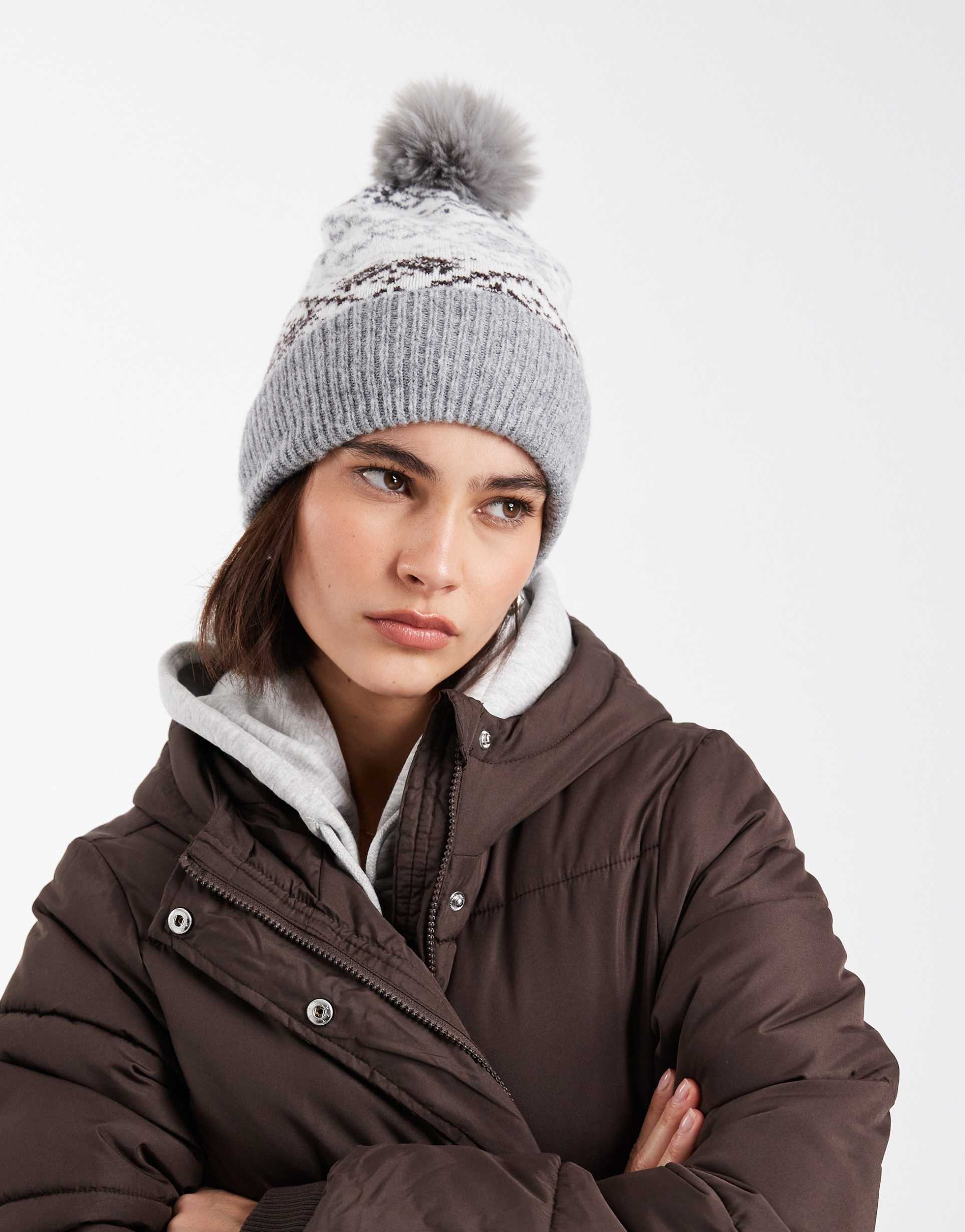 pieces fairisle pom hat in light gray