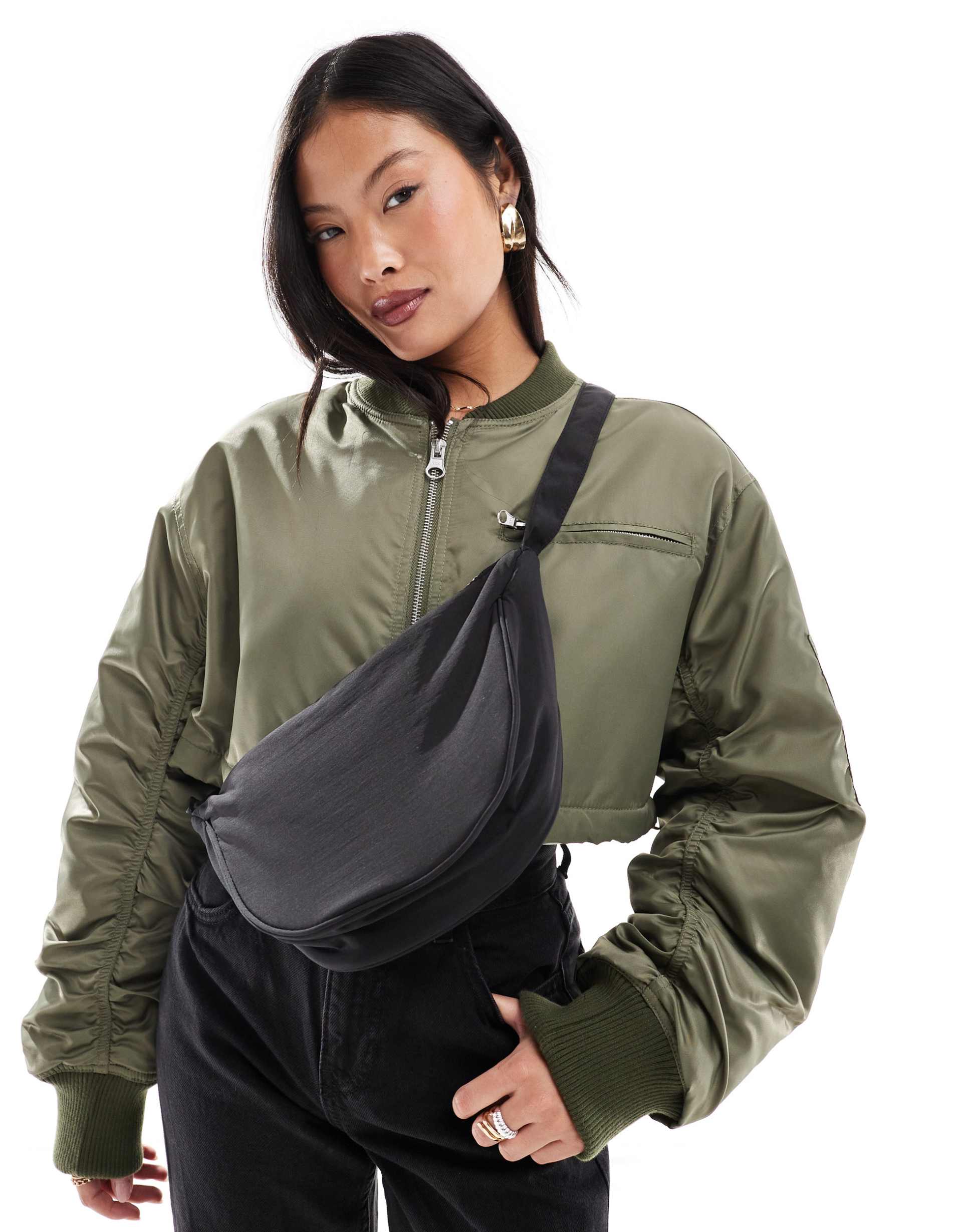 pieces fanny pack in black