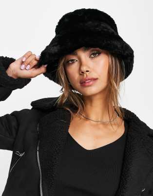 Pieces Faux Fur Bucket Hat In Black | ModeSens