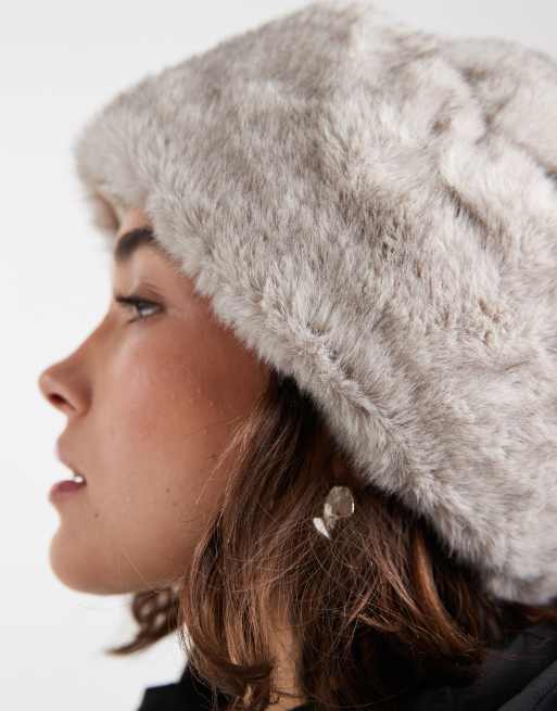 Pieces faux fur fluffy bucket hat in beige, 3 of 3