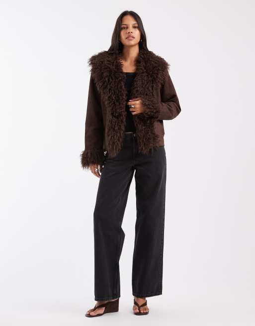 Pieces faux-fur jas met korte lengte en rand in chocoladebruin, 3 van 4