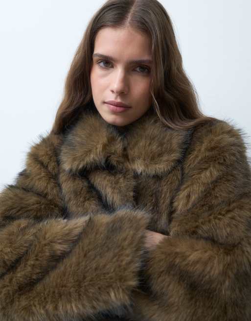 Pieces faux fur maxi coat in dark chocolate brown, 2 of 5