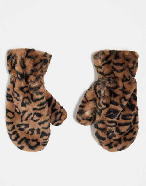 Pieces faux fur mittens in leopard print - view 1