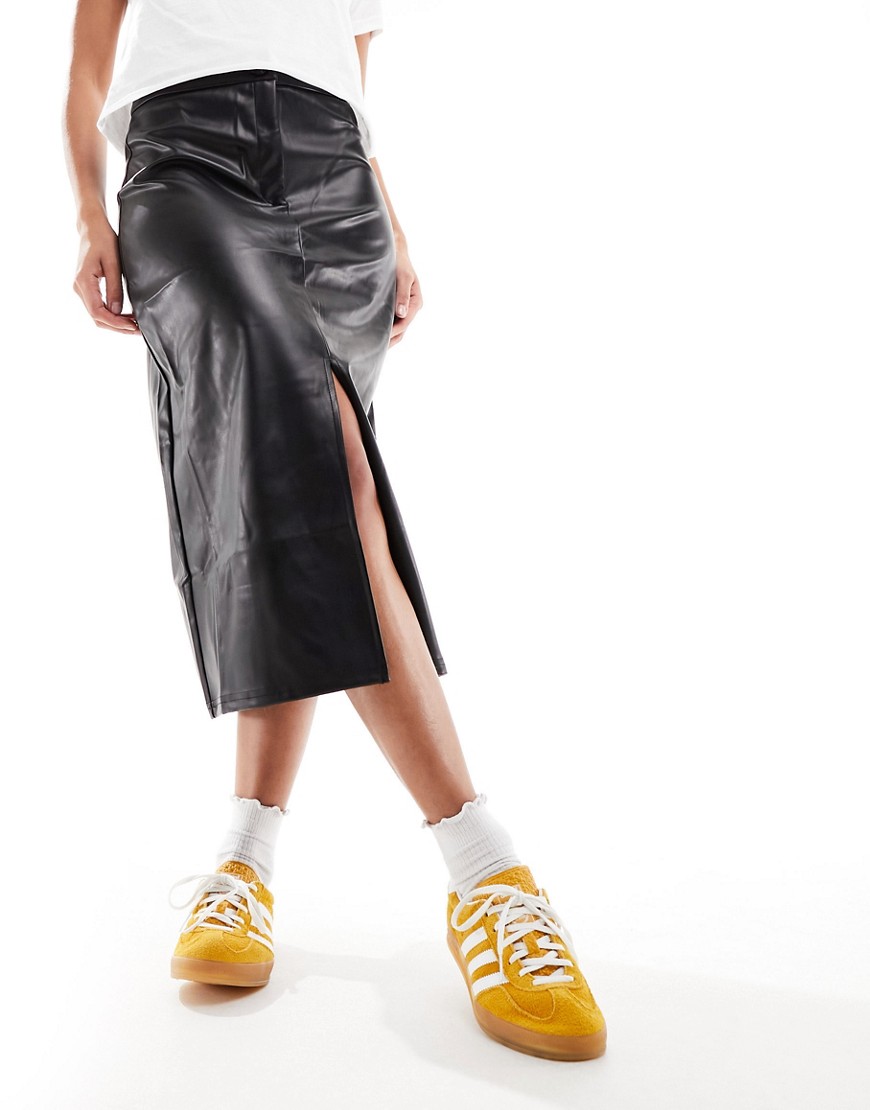 Pieces faux leather high waisted midi skirt in black