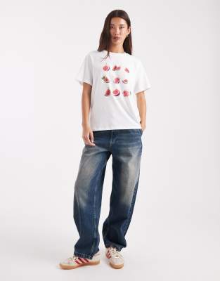 Pieces Fig Graphic Print Oversized T-shirt In White