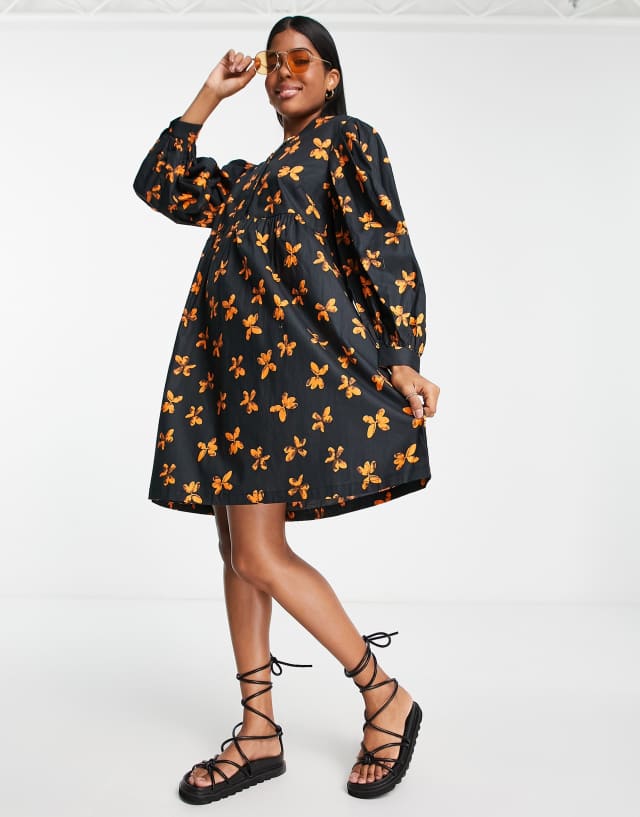 Pieces floral midi smock dress in black/orange