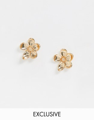 floral stud earrings